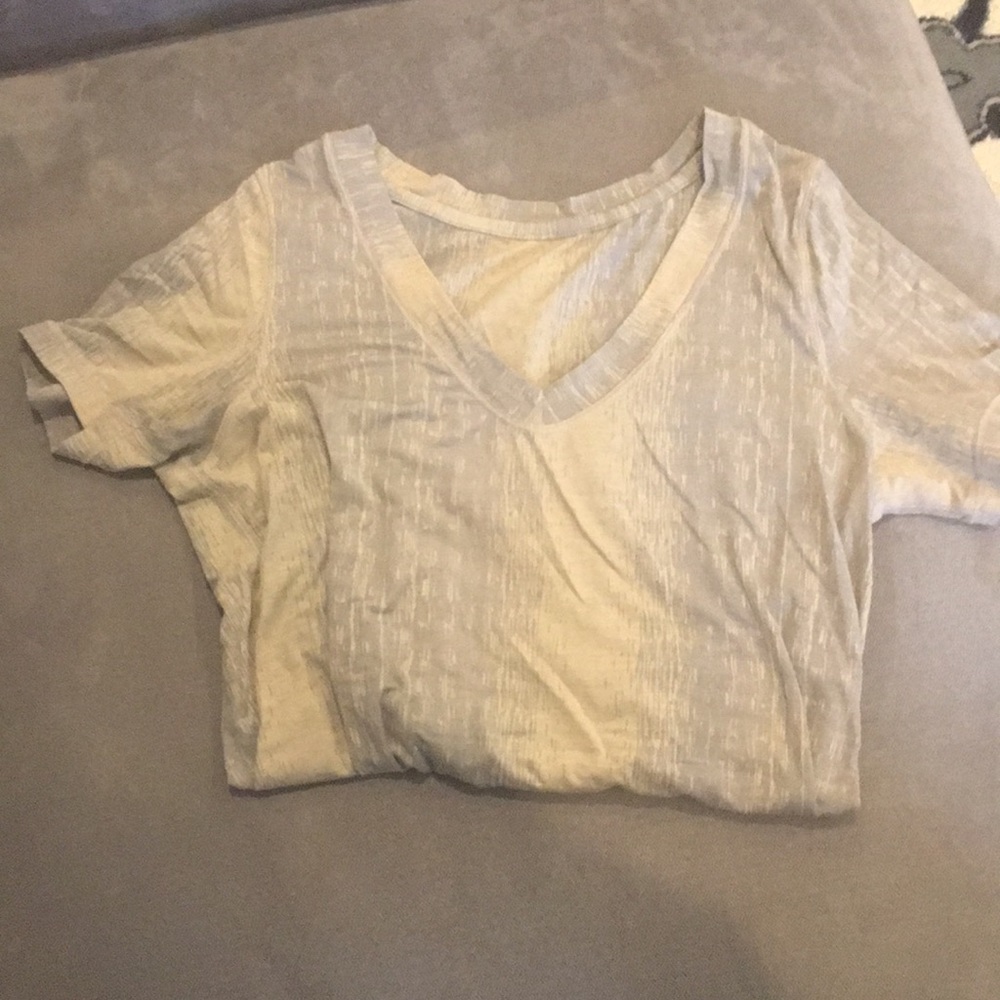 V-neck lululemon t-shirt